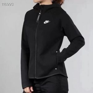 ג'קט נייק ספורטיבי נשים