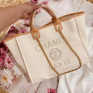 תיקי צד שאנל