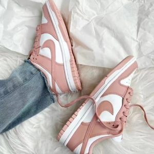 נעלי נייק דאנק