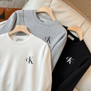 סווטשירט קלווין קליין