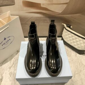 מגפיים פראדה