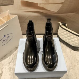 מגפיים פראדה