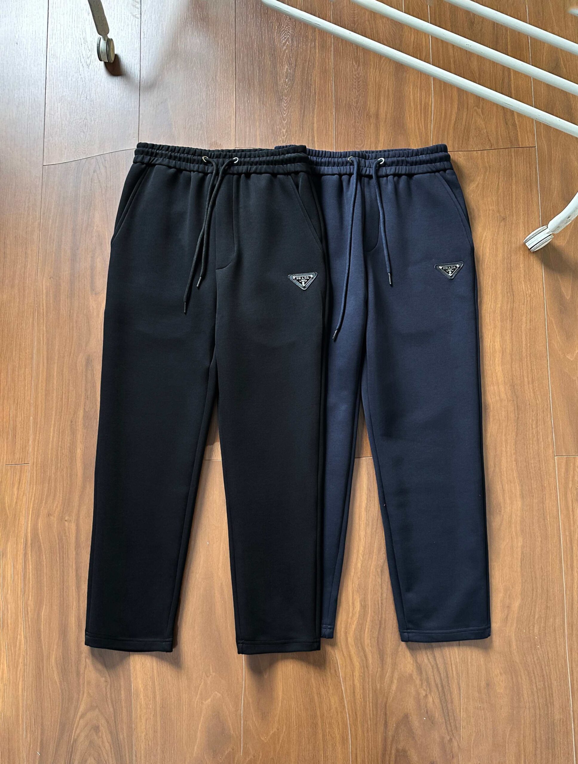 מכנסיים ארוכים פראדה