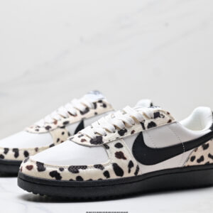 סניקרס נייק