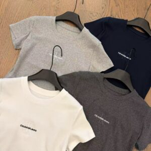 חולצות טי קלווין קלווין