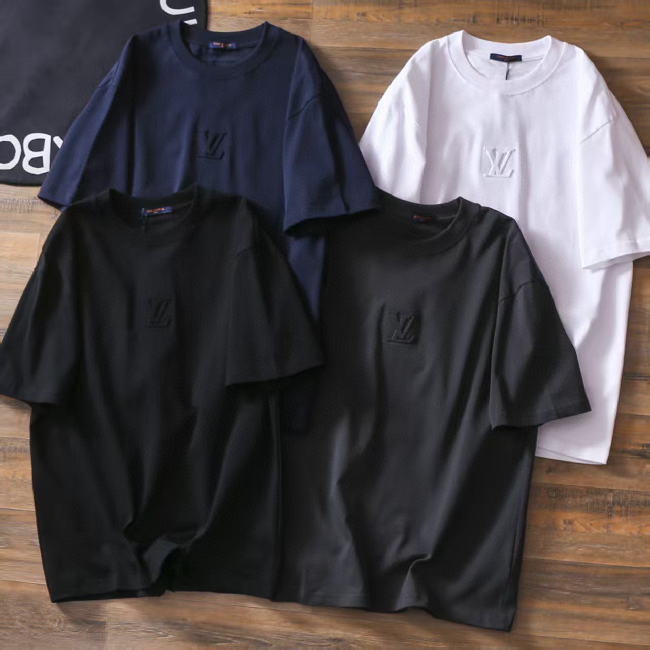 חולצות טי לואי ויטון – תמונה 9