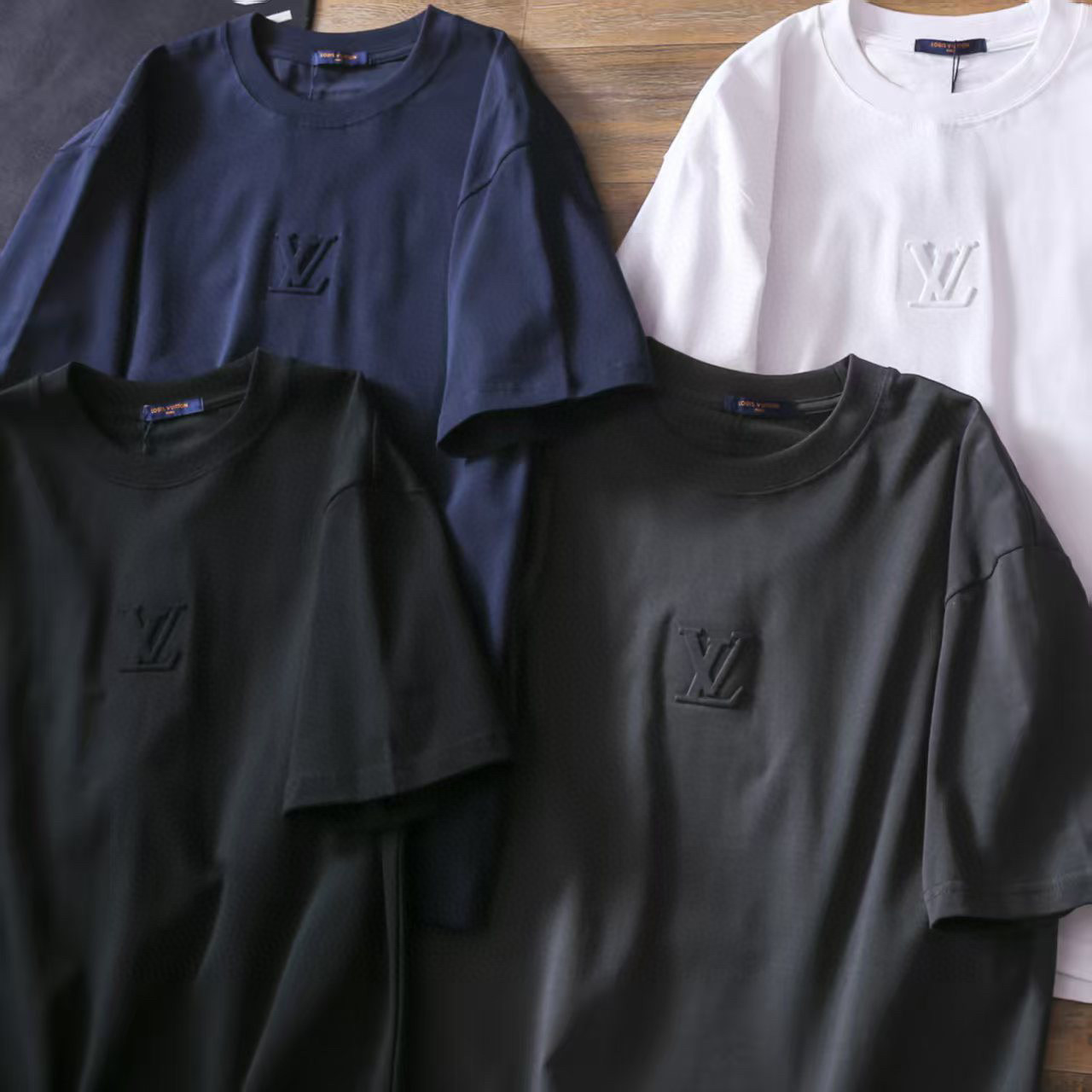 חולצות טי לואי ויטון – תמונה 4