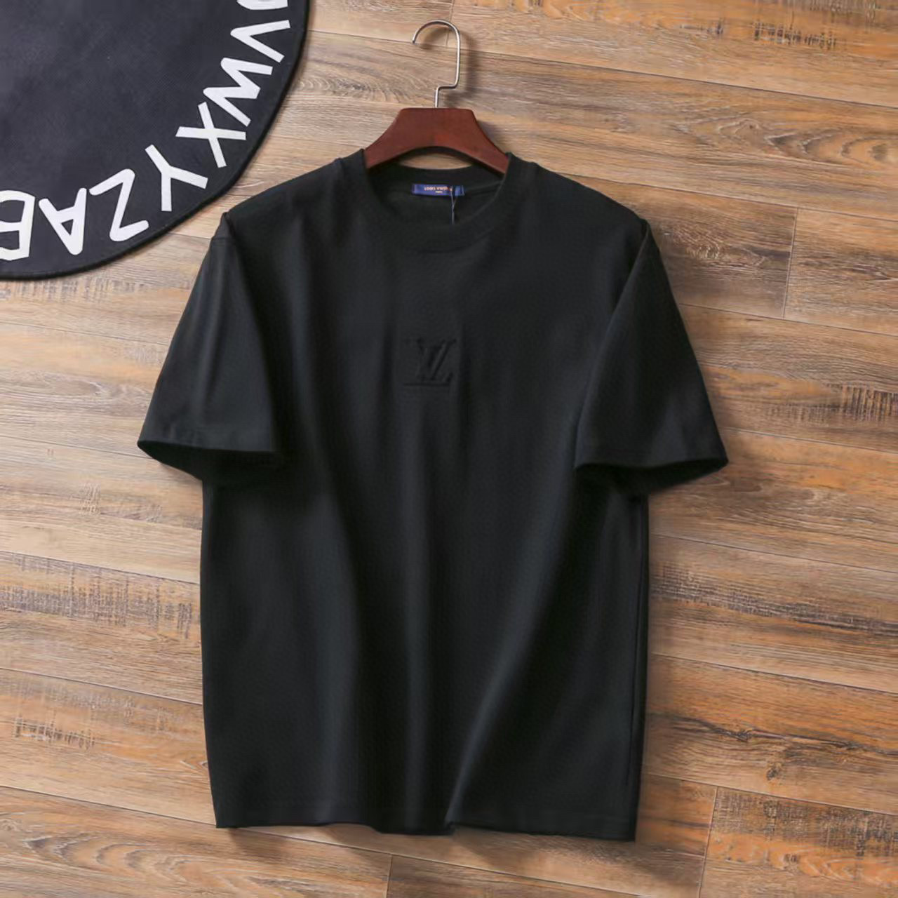 חולצות טי לואי ויטון – תמונה 6