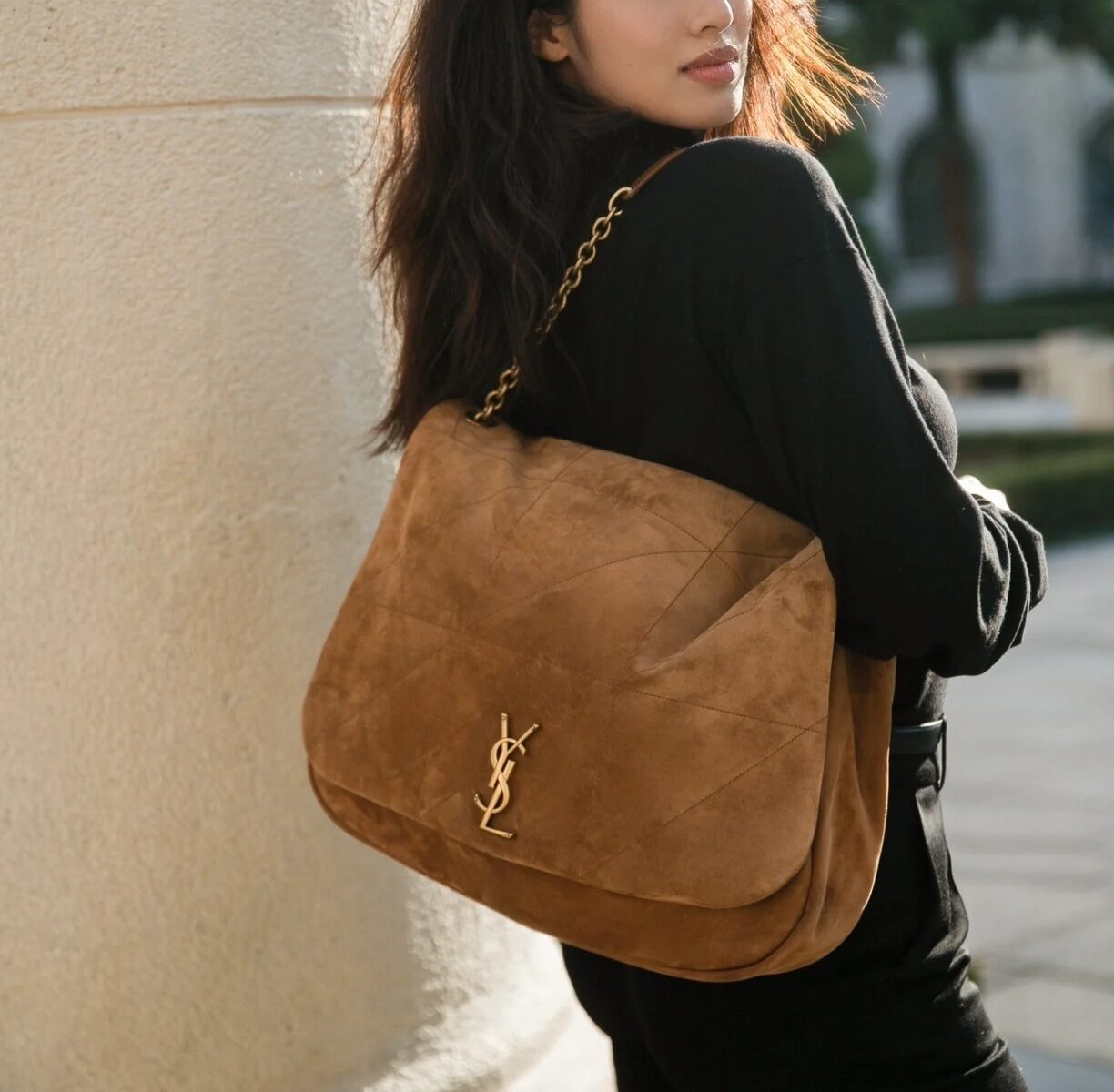 תיק זמש גדול איב סן לורן