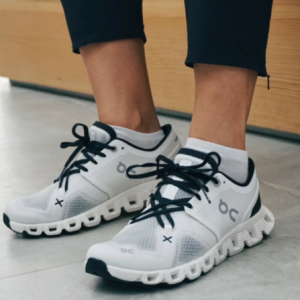 נעלי און קלאוד