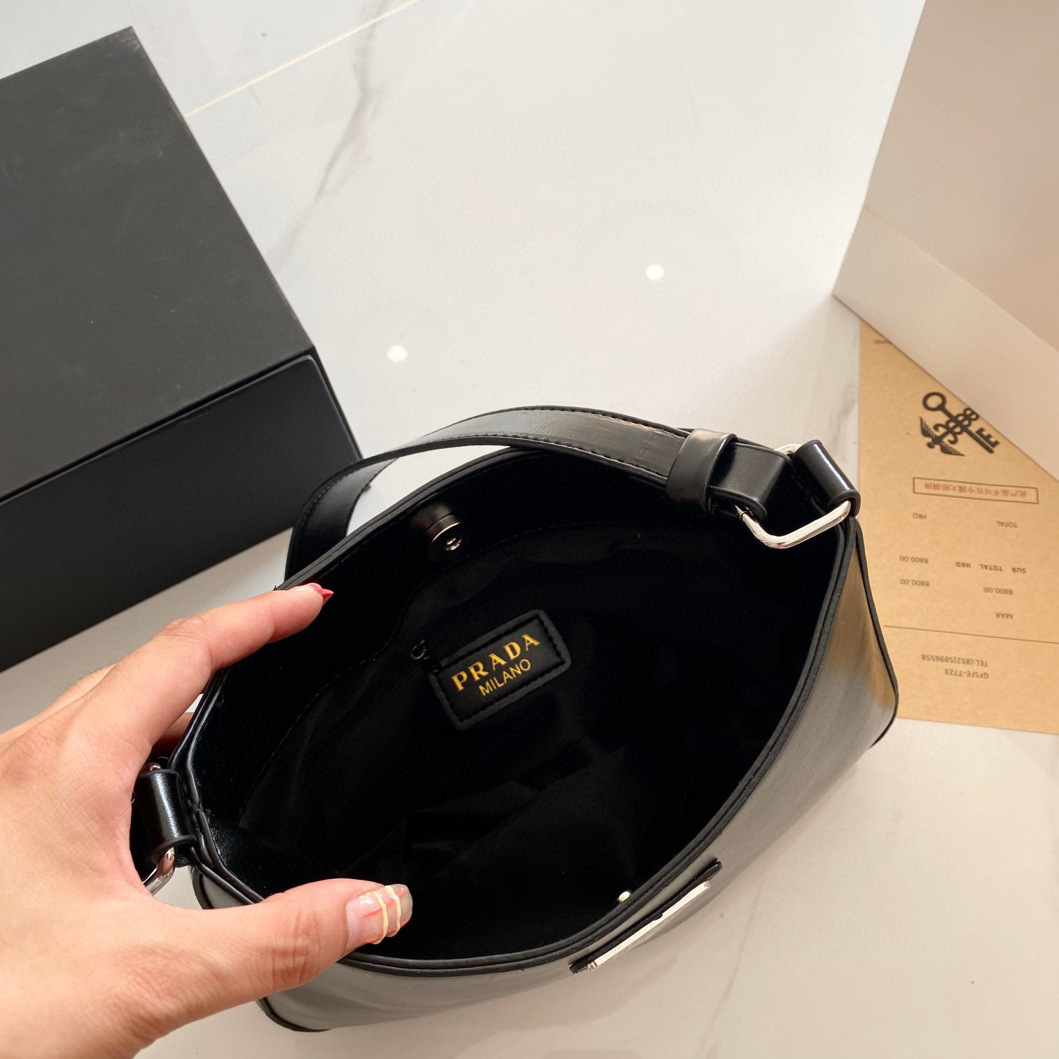 תיק כתף פרדה – תמונה 6