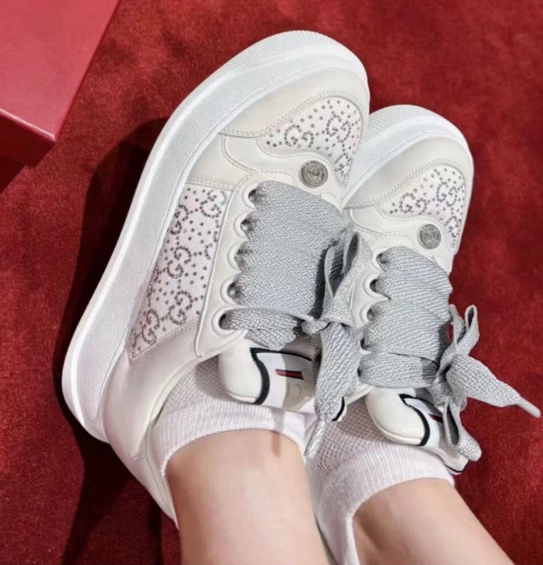 סניקרס גוצי – תמונה 9