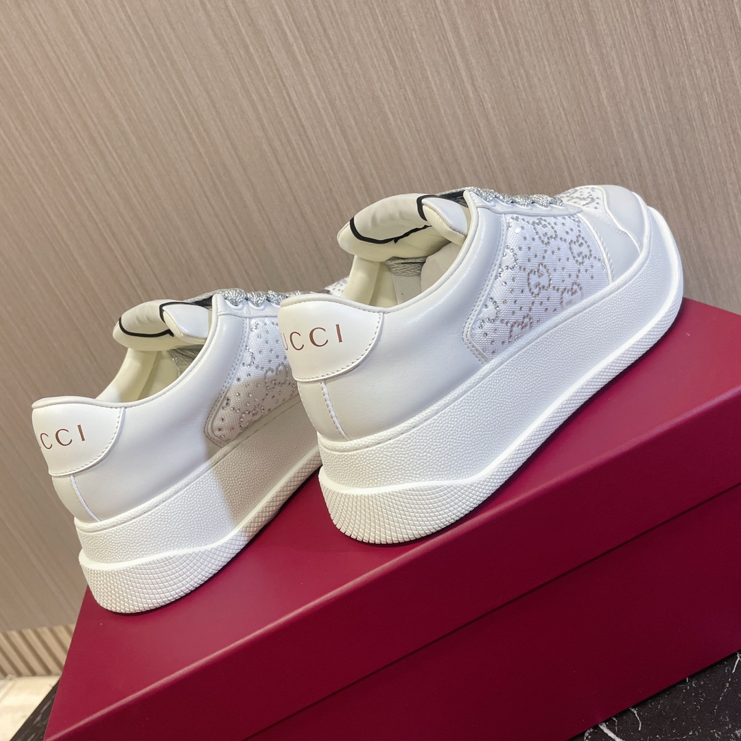 סניקרס גוצי – תמונה 12