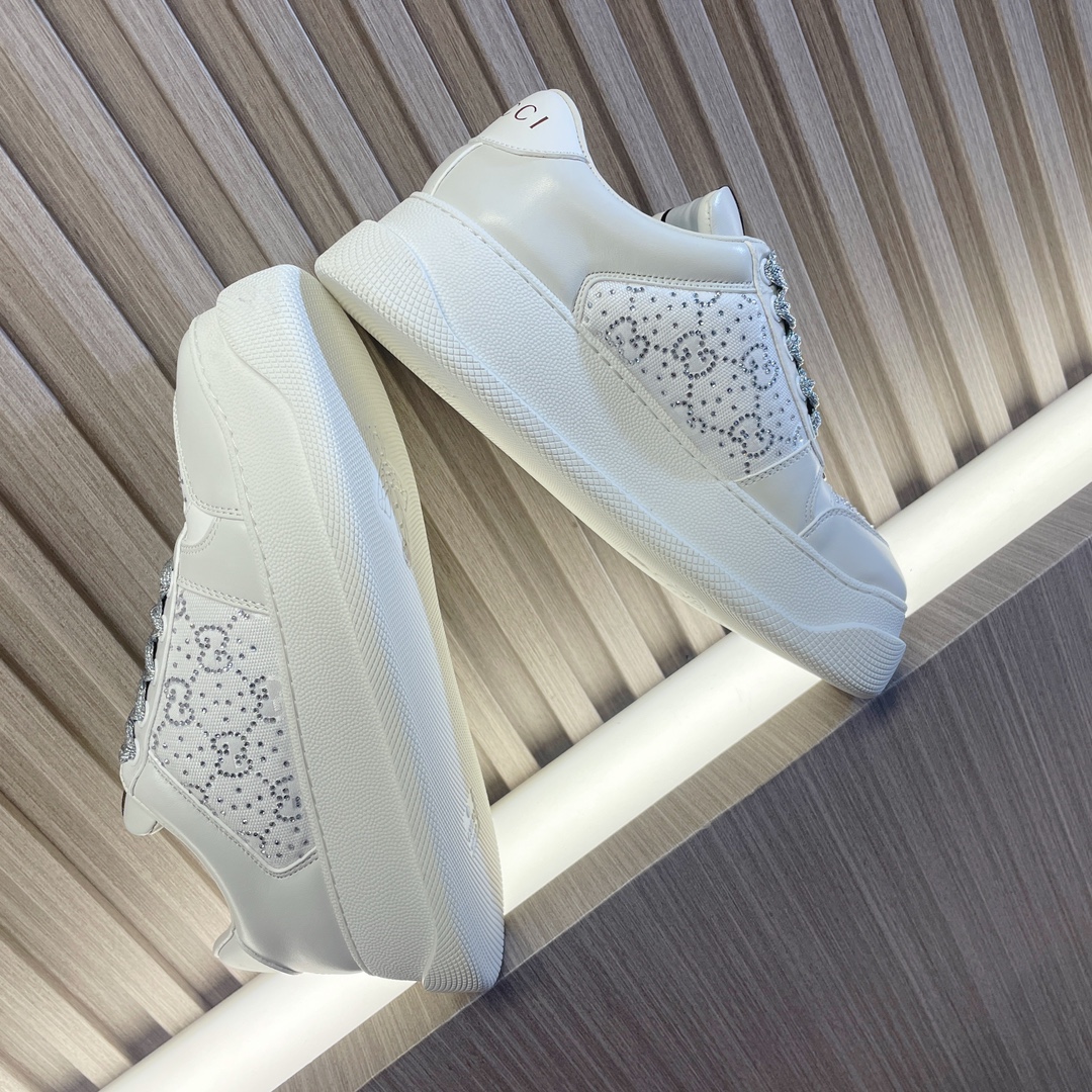 סניקרס גוצי – תמונה 11