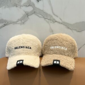 כובע מצחיה חורפי בלנסיאגה