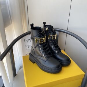 מגפיים פנדי