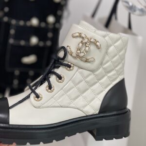 מגפיים שאנל