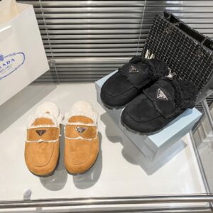 כפכפים פרוותיים פרדה