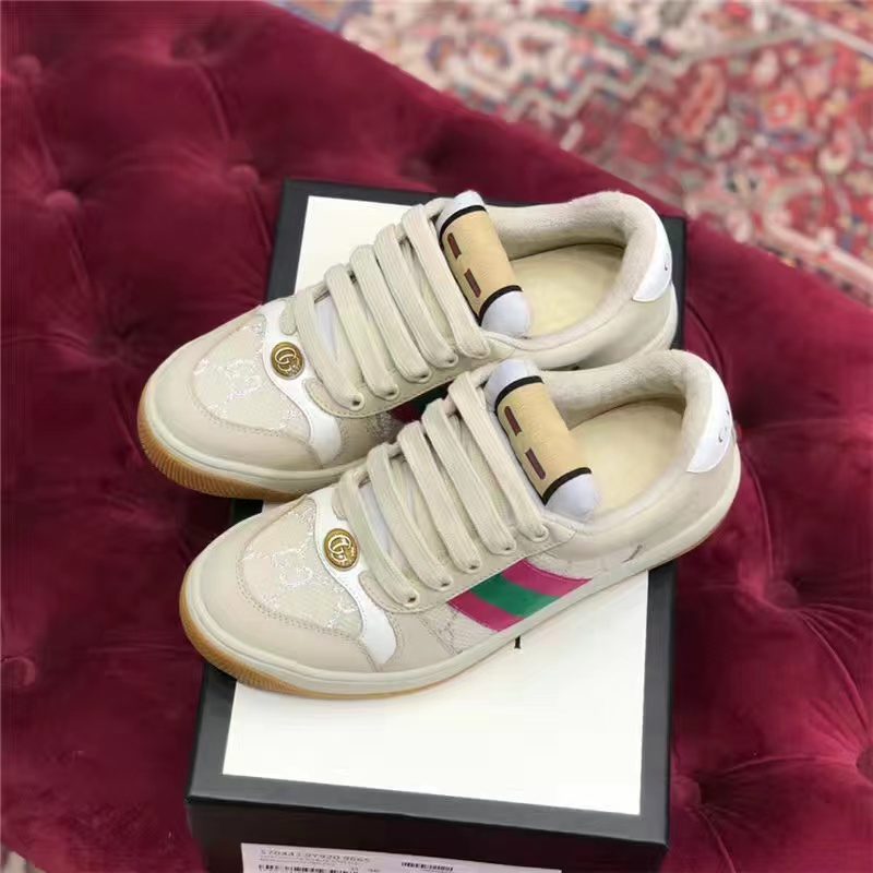 סניקרס גוצי