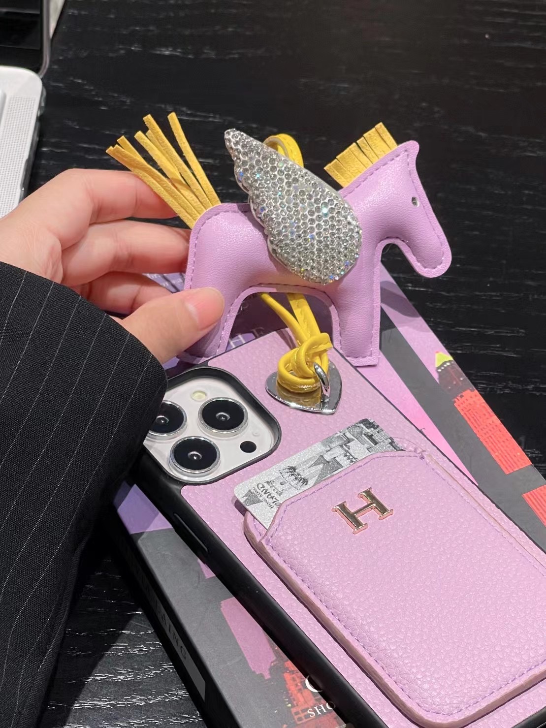 כיסוי מגן מעור הרמס לאייפון – תמונה 10