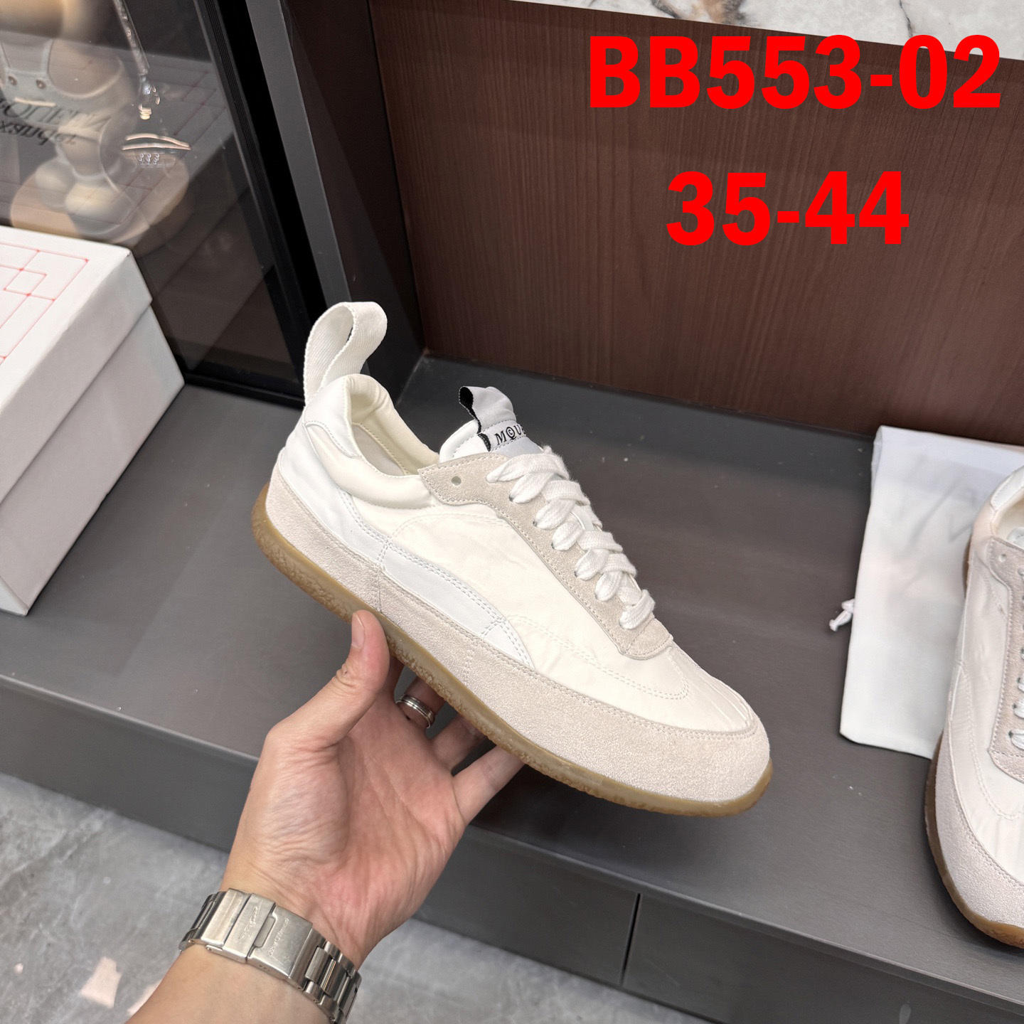 סניקרס אלכסנדר מקווין – תמונה 4