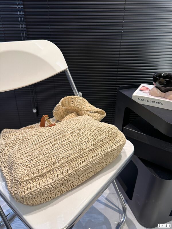 תיק קלוע איב סן לורן – תמונה 4