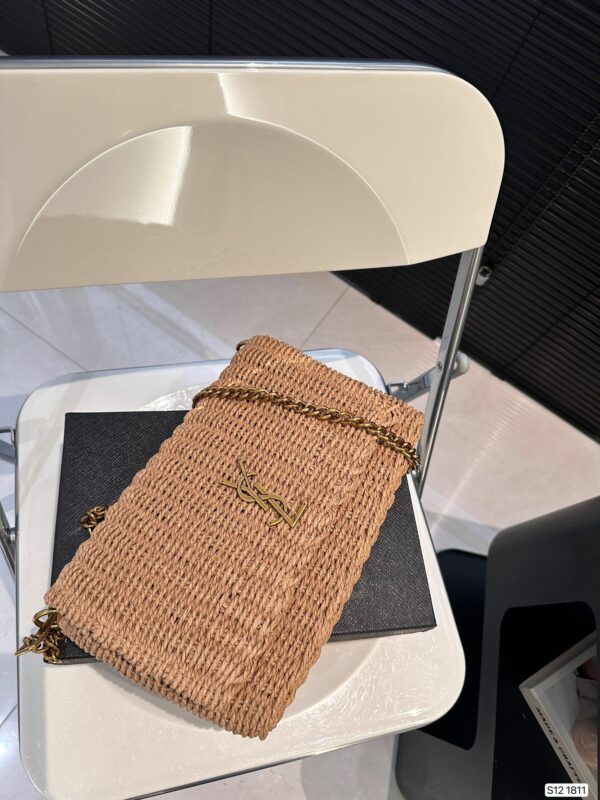 קלאץ קש איב סן לורן – תמונה 4