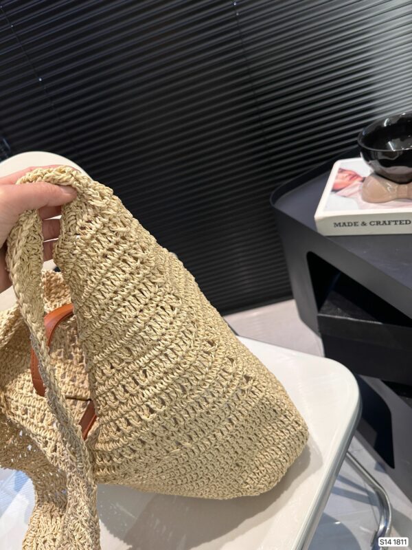 תיק קלוע איב סן לורן – תמונה 7