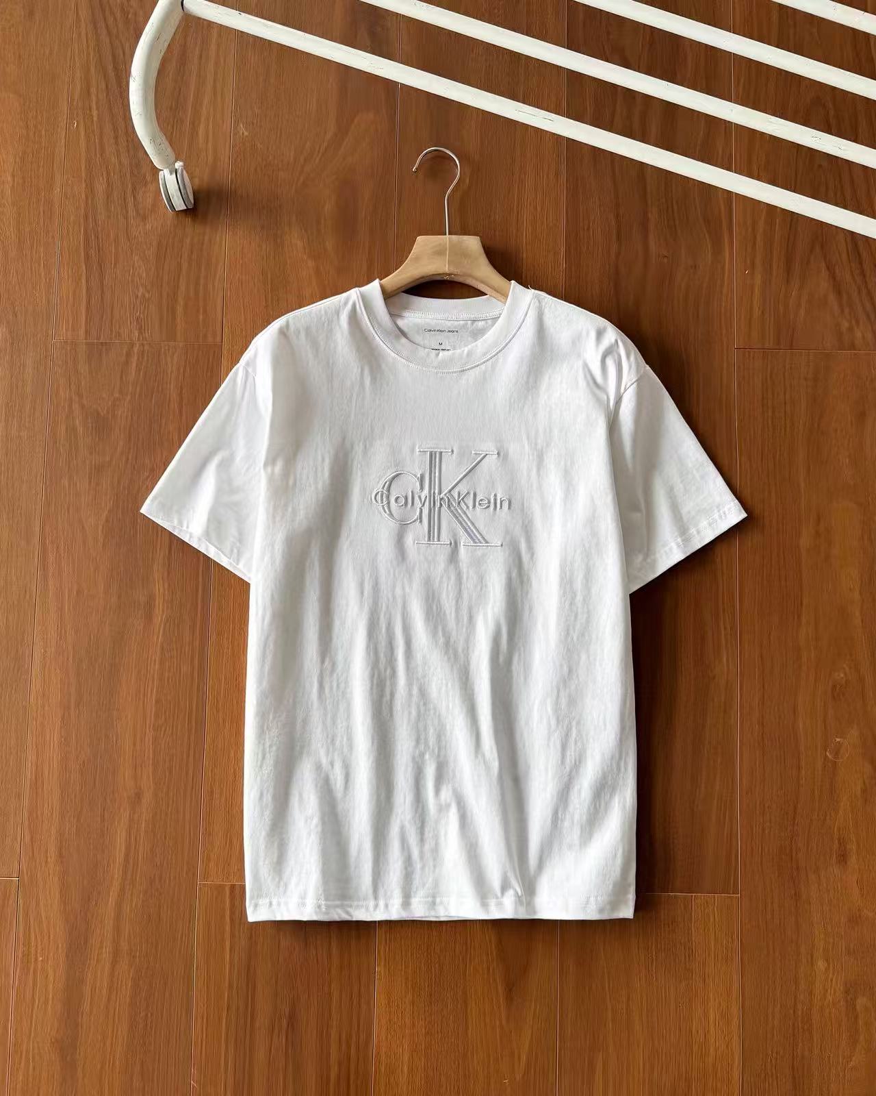 חולצות טי קלווין קליין – תמונה 12