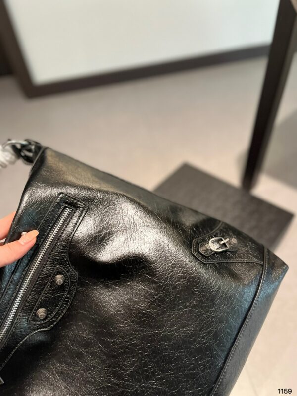 תיקי צד בלנסיאגה – תמונה 7