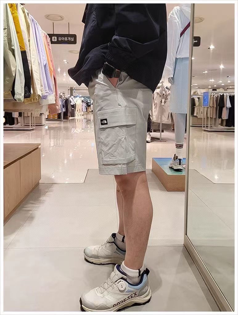 מכנסיים קצרים נורת פייס