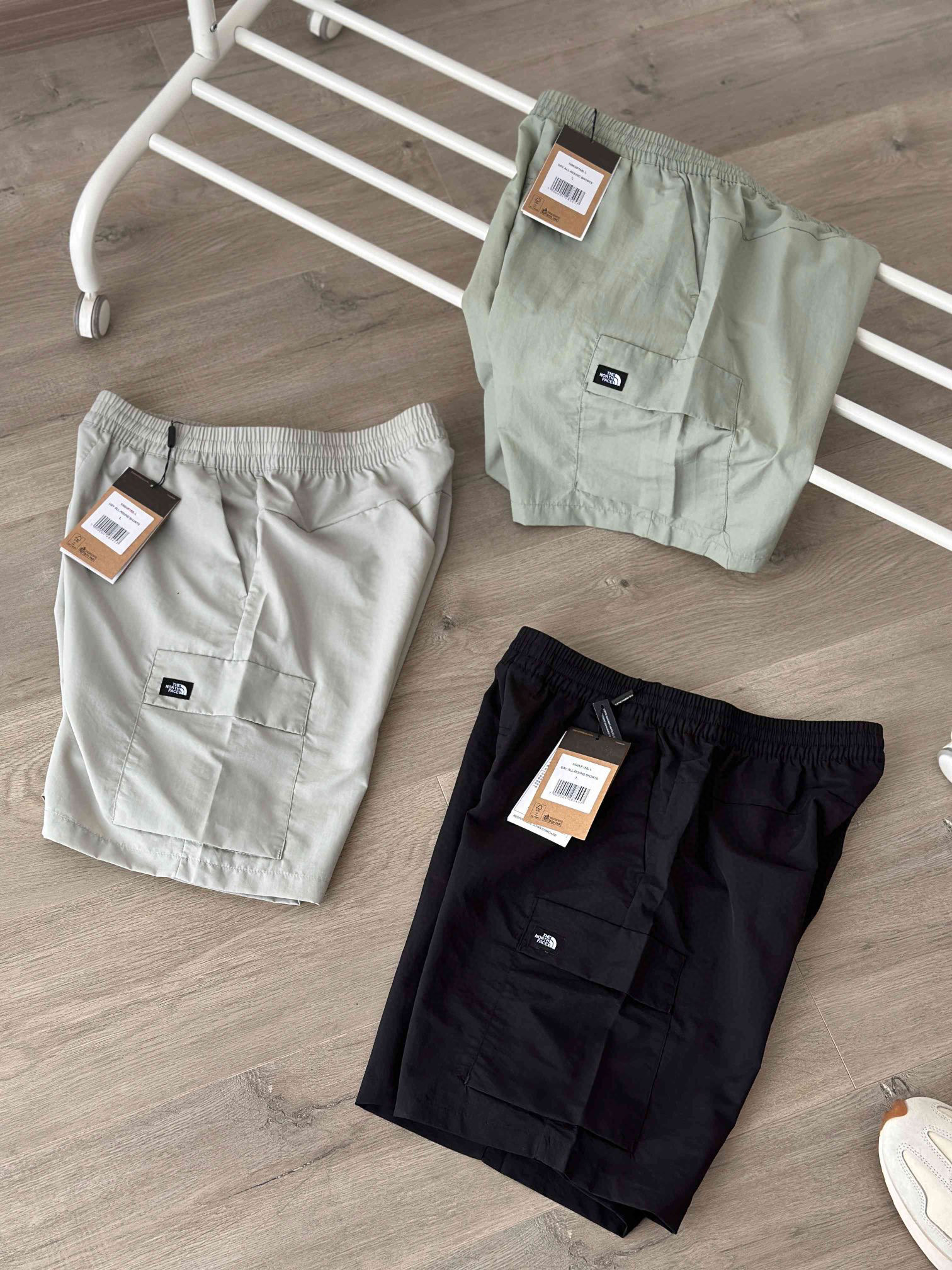 מכנסיים קצרים נורת פייס – תמונה 13