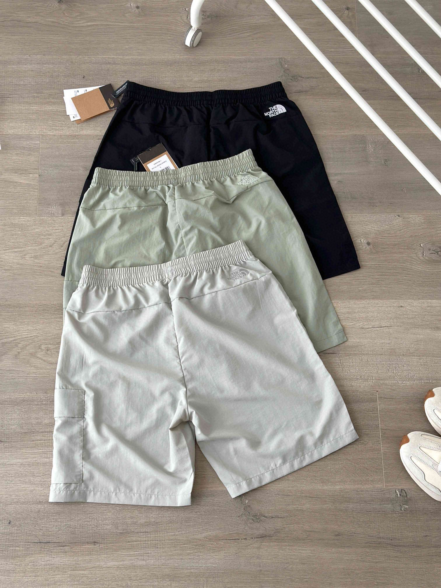 מכנסיים קצרים נורת פייס – תמונה 10