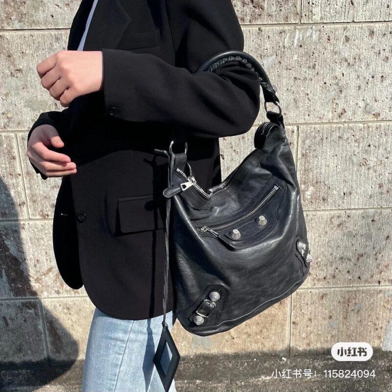 תיקי צד בלנסיאגה