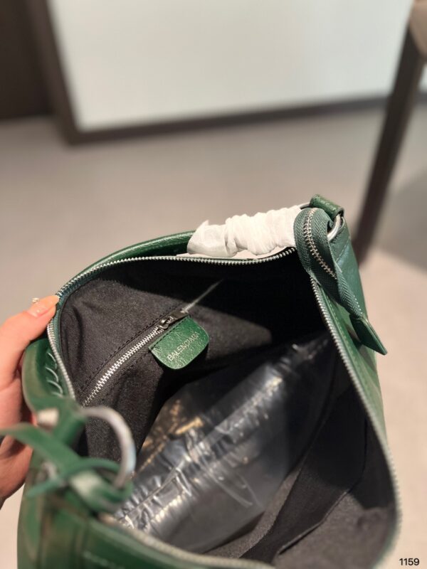 תיקי צד בלנסיאגה – תמונה 5