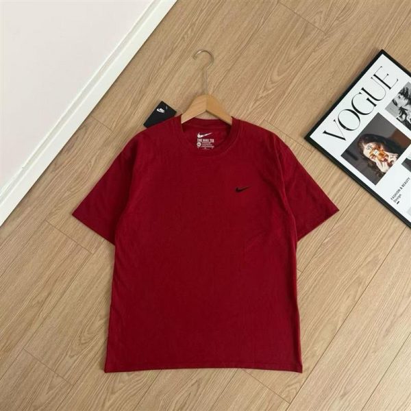 חולצות טי נייק לו ולך – תמונה 9