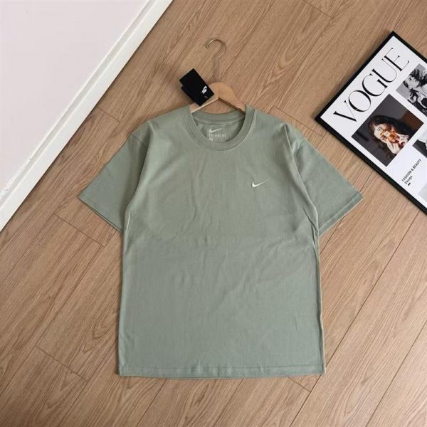 חולצות טי נייק לו ולך – תמונה 6