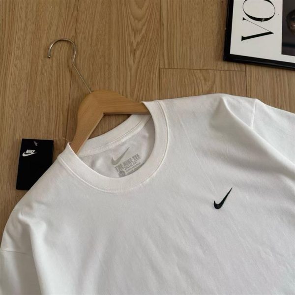 חולצות טי נייק לו ולך – תמונה 12