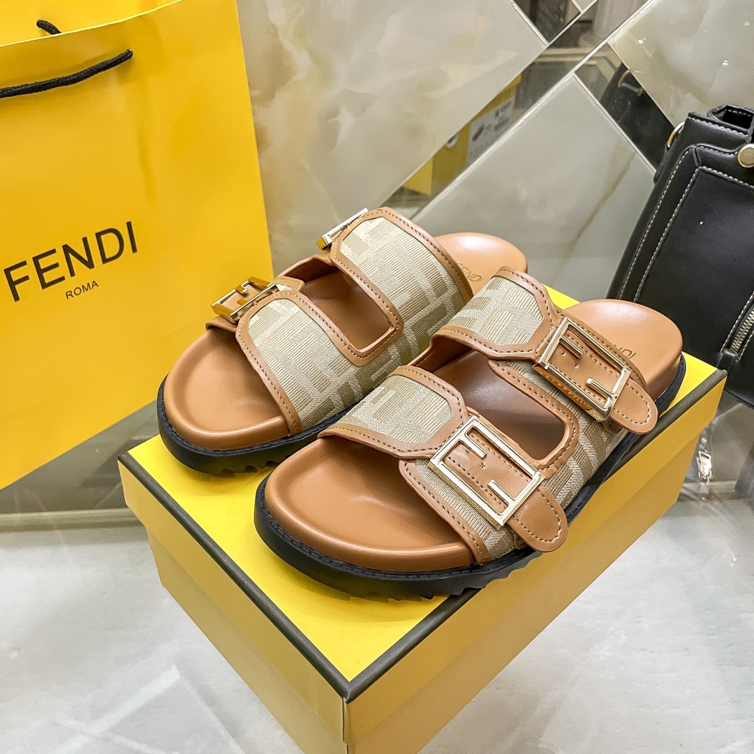 כפכפים פנדי – תמונה 20