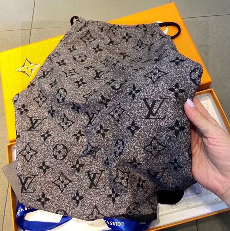 בגד ים לואי ויטון – תמונה 6