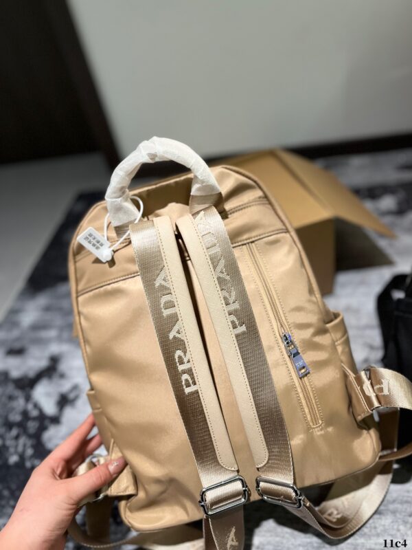 תיק גב פרדה – תמונה 9