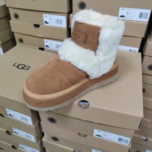 מגפיים פרווה UGG