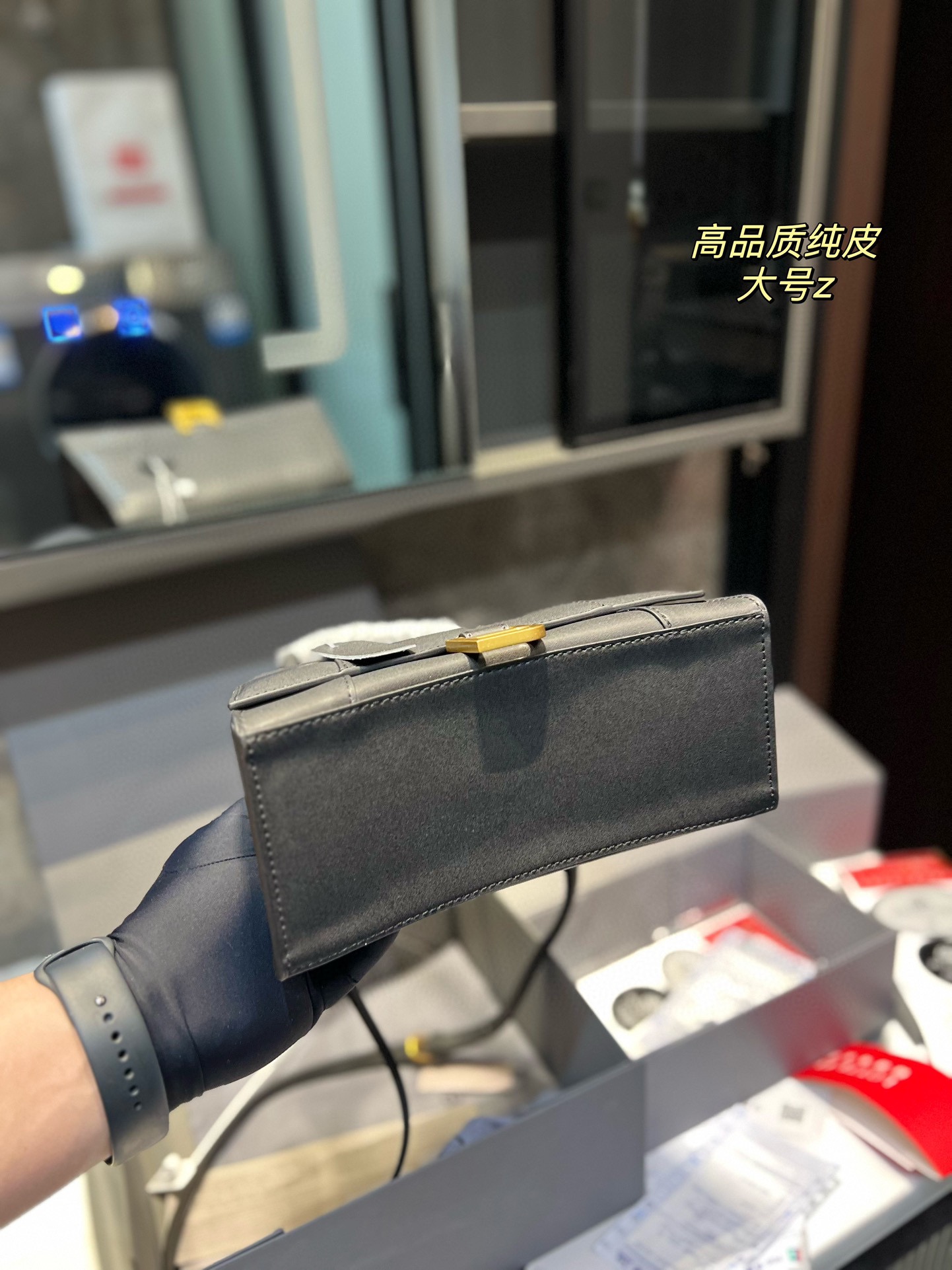 תיק יד בלנסיאגה – תמונה 12