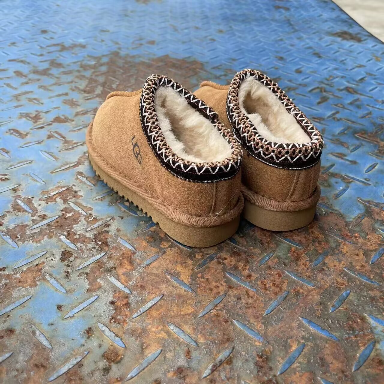 כפכפים UGG ילדים – תמונה 6