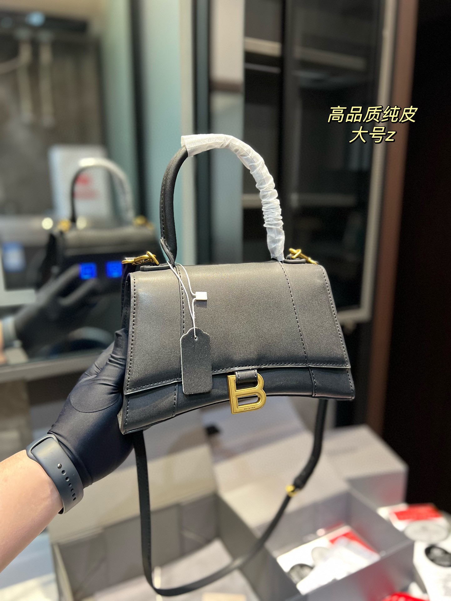 תיק יד בלנסיאגה – תמונה 3