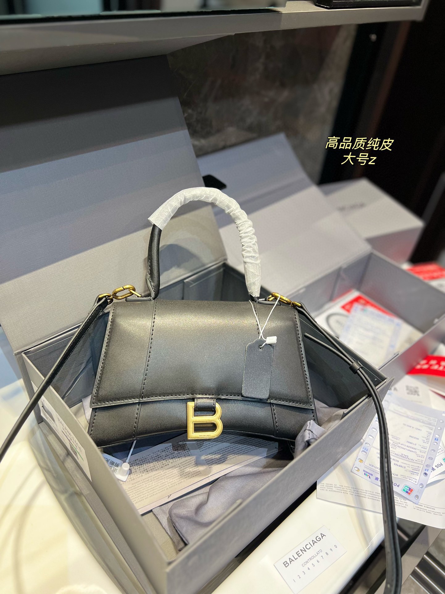 תיק יד בלנסיאגה – תמונה 9