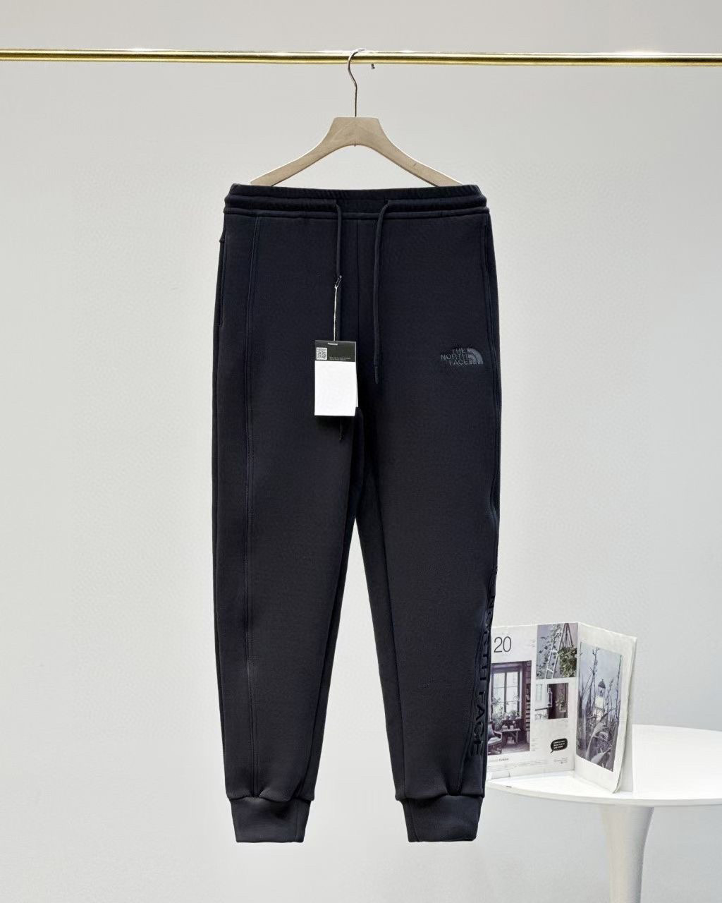 מכנסיים ארוכים נורת פייס – תמונה 5