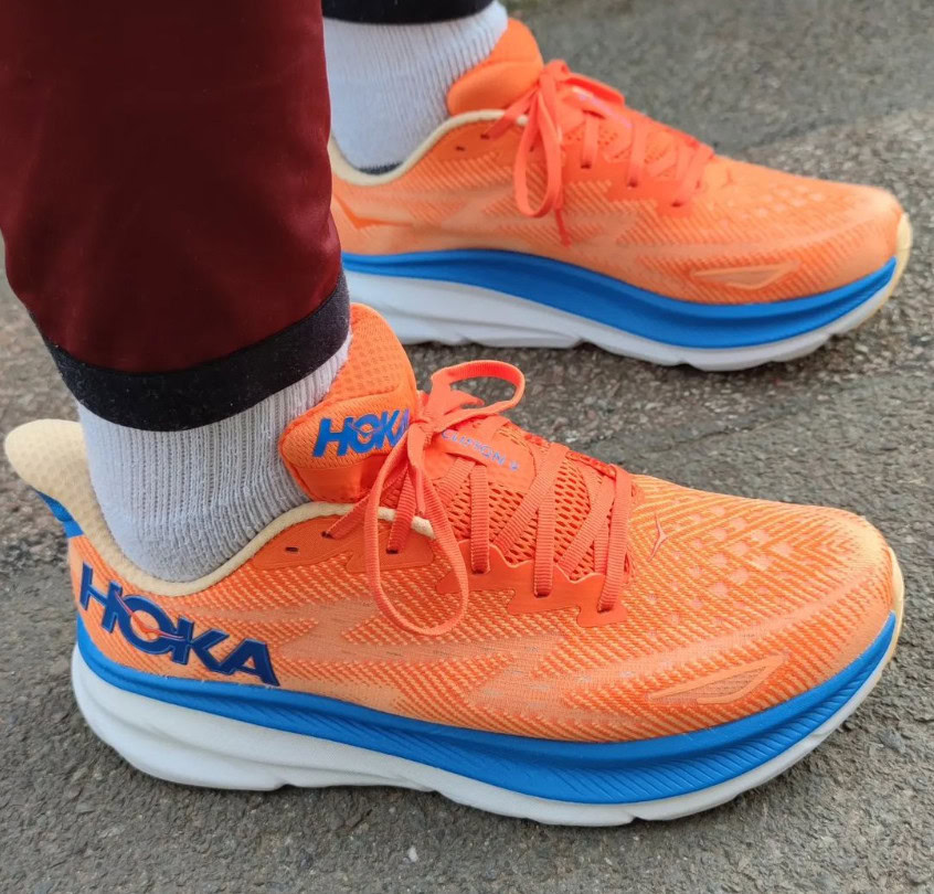 נעלי הוקה – תמונה 20