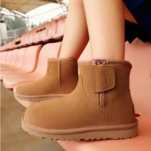 מגפון UGG ילדים