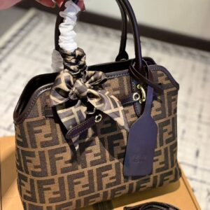 תיק יד פנדי